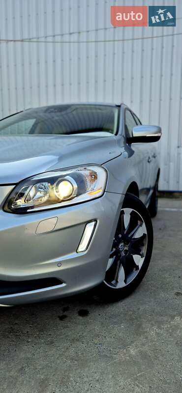 Внедорожник / Кроссовер Volvo XC60 2014 в Андрушевке