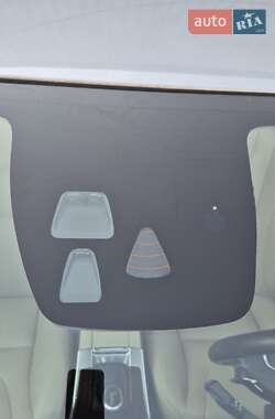 Внедорожник / Кроссовер Volvo XC60 2014 в 