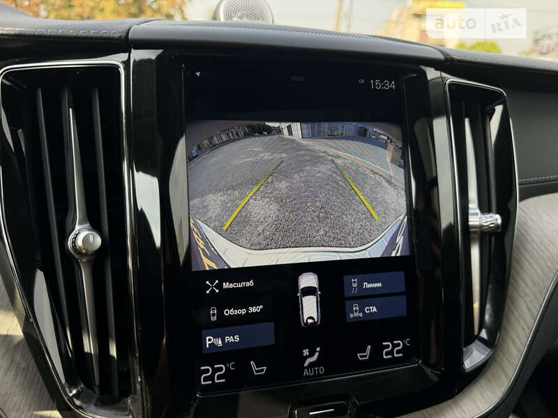 Внедорожник / Кроссовер Volvo XC60 2020 в Днепре