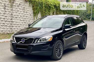 Внедорожник / Кроссовер Volvo XC60 2011 в Киеве