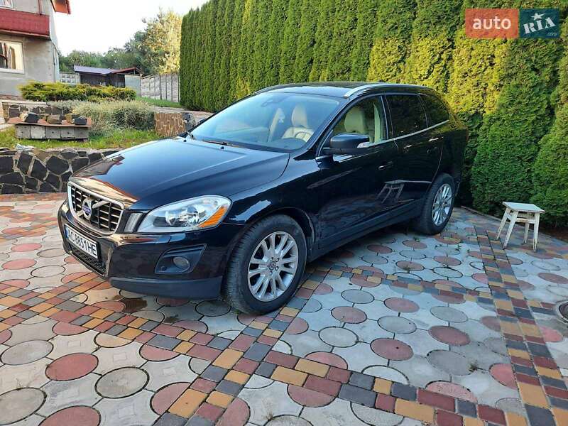 Внедорожник / Кроссовер Volvo XC60 2010 в Луцке