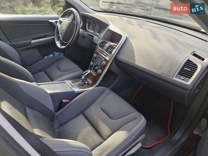 Позашляховик / Кросовер Volvo XC60 2013 в Києві