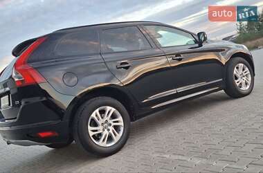 Позашляховик / Кросовер Volvo XC60 2015 в 