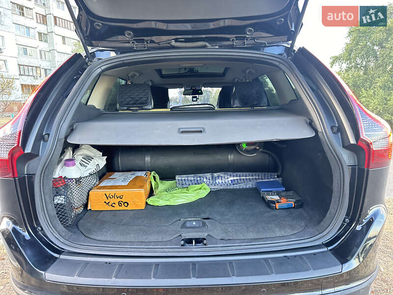 Внедорожник / Кроссовер Volvo XC60 2009 в Киеве
