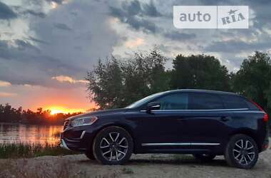 Позашляховик / Кросовер Volvo XC60 2016 в Львові