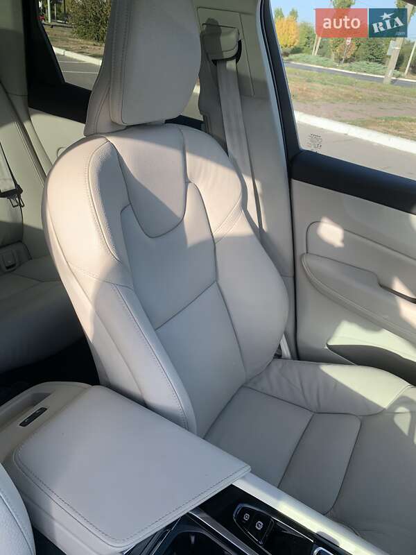 Позашляховик / Кросовер Volvo XC60 2023 в Кременчуці