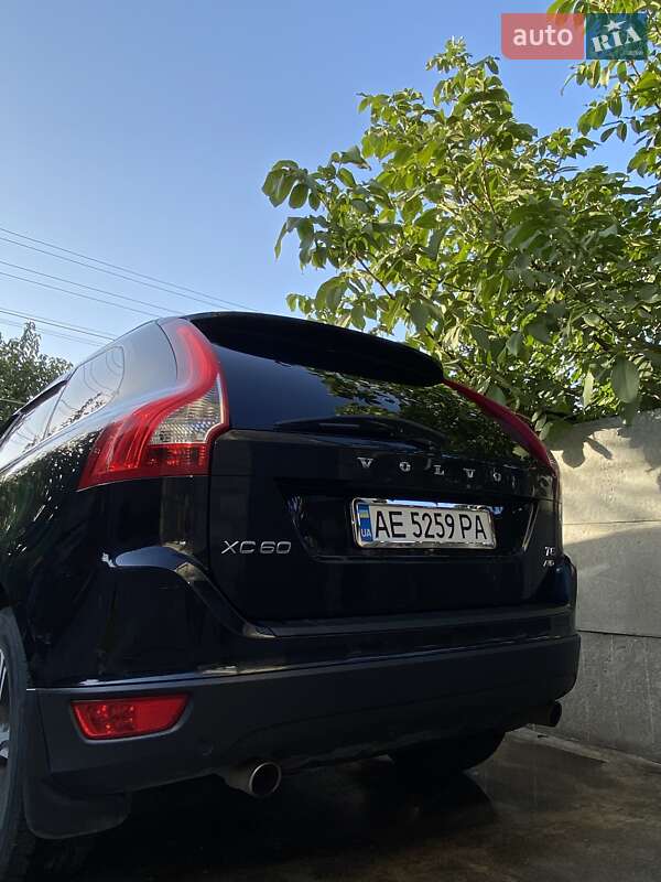 Позашляховик / Кросовер Volvo XC60 2011 в Дніпрі