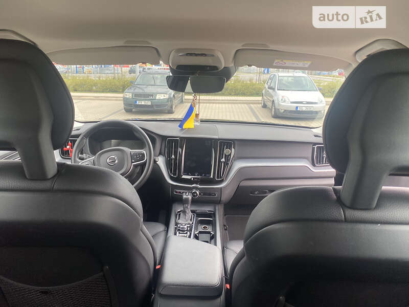 Внедорожник / Кроссовер Volvo XC60 2018 в Ковеле