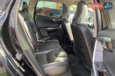 Внедорожник / Кроссовер Volvo XC60 2015 в 