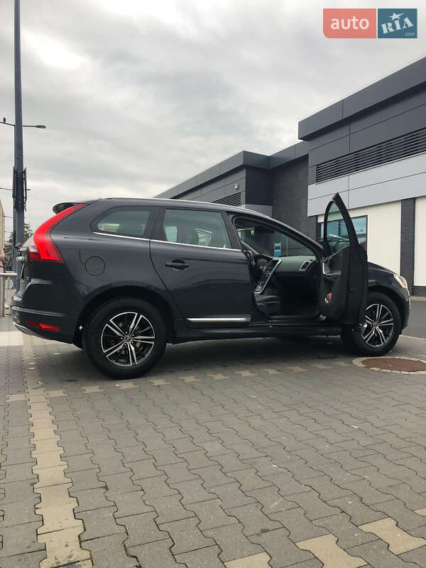 Внедорожник / Кроссовер Volvo XC60 2014 в Светловодске