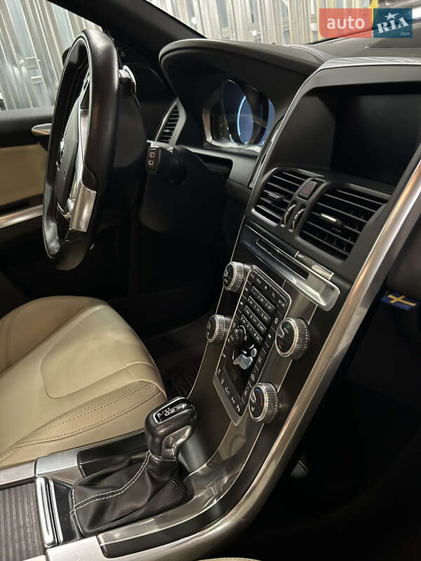Позашляховик / Кросовер Volvo XC60 2015 в Одесі