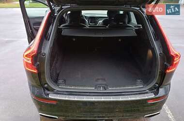 Позашляховик / Кросовер Volvo XC60 2019 в 