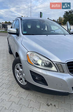 Внедорожник / Кроссовер Volvo XC60 2009 в 