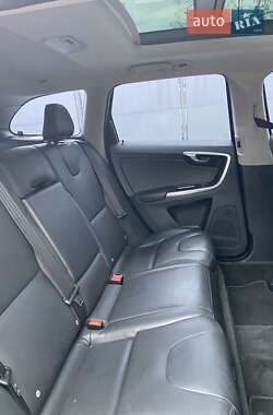 Внедорожник / Кроссовер Volvo XC60 2016 в 