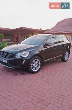 Внедорожник / Кроссовер Volvo XC60 2015 в 