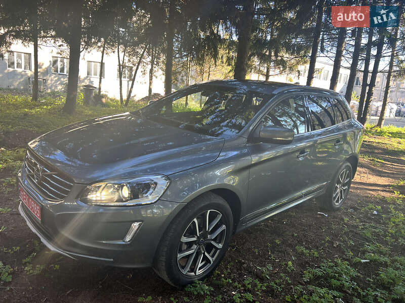 Внедорожник / Кроссовер Volvo XC60 2016 в Почаеве