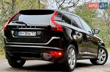 Внедорожник / Кроссовер Volvo XC60 2015 в 