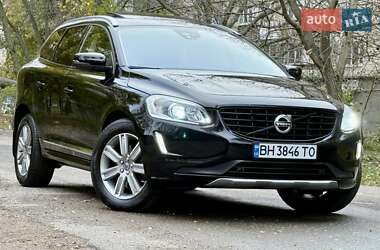 Внедорожник / Кроссовер Volvo XC60 2015 в 