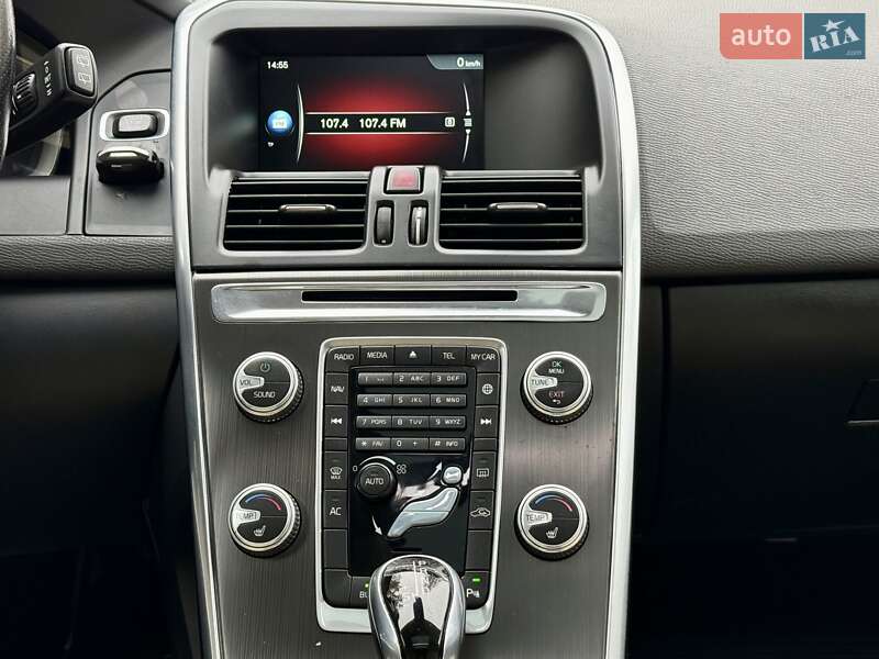 Внедорожник / Кроссовер Volvo XC60 2015 в Одессе