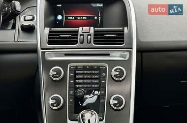 Внедорожник / Кроссовер Volvo XC60 2015 в 