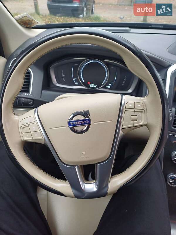 Позашляховик / Кросовер Volvo XC60 2015 в Калуші