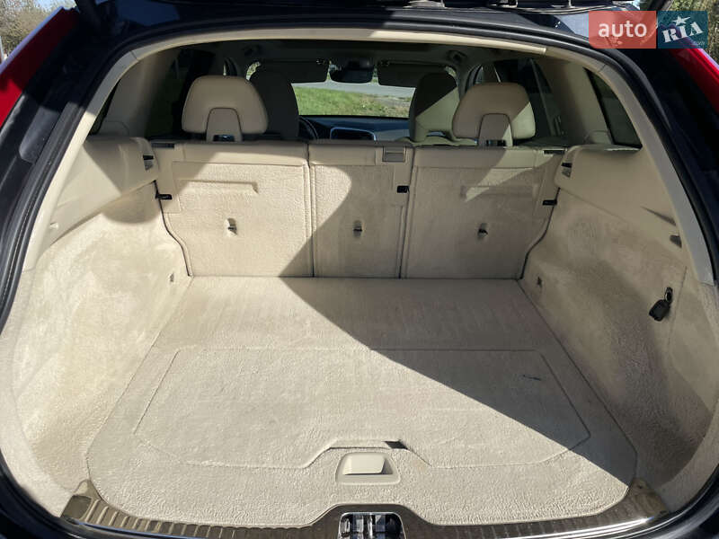 Внедорожник / Кроссовер Volvo XC60 2014 в Львове