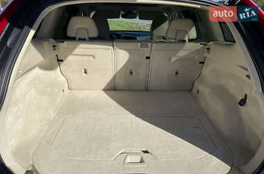 Внедорожник / Кроссовер Volvo XC60 2014 в 