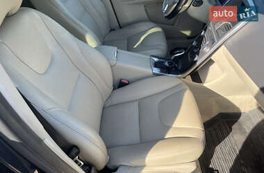 Внедорожник / Кроссовер Volvo XC60 2014 в 