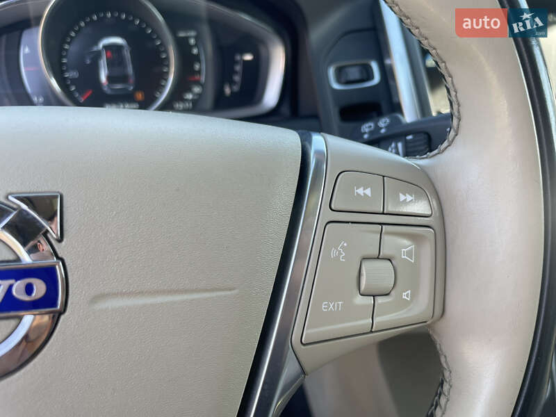 Внедорожник / Кроссовер Volvo XC60 2014 в Львове