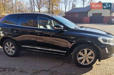 Внедорожник / Кроссовер Volvo XC60 2015 в 