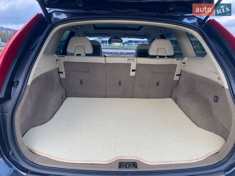 Позашляховик / Кросовер Volvo XC60 2011 в Новояворівську