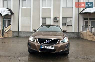 Внедорожник / Кроссовер Volvo XC60 2011 в Тячеве