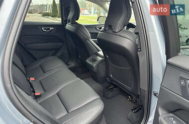Позашляховик / Кросовер Volvo XC60 2023 в 