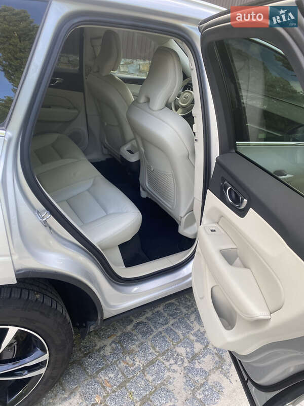 Внедорожник / Кроссовер Volvo XC60 2018 в Львове фото 20 Внедорожник / Кроссовер Volvo XC60 2018 в Львове