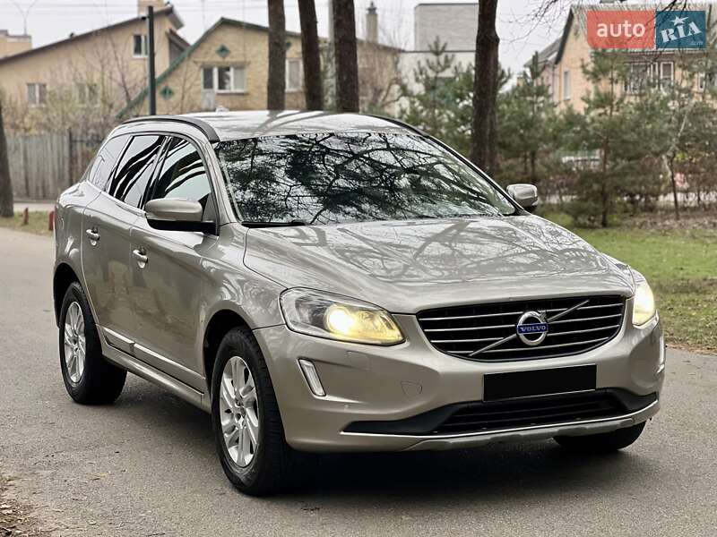 Позашляховик / Кросовер Volvo XC60 2015 в Києві