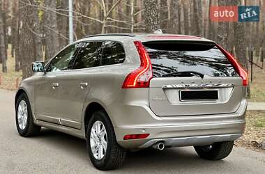 Позашляховик / Кросовер Volvo XC60 2015 в Києві