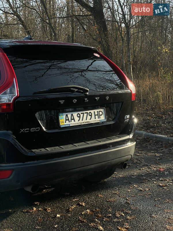 Внедорожник / Кроссовер Volvo XC60 2011 в Киеве