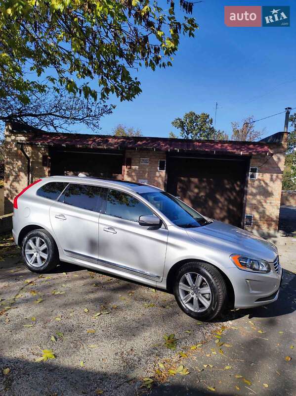 Внедорожник / Кроссовер Volvo XC60 2016 в Ровно фото 2 Внедорожник / Кроссовер Volvo XC60 2016 в Ровно