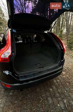 Внедорожник / Кроссовер Volvo XC60 2011 в 