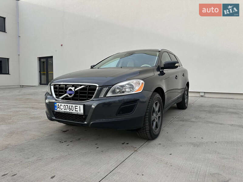 Внедорожник / Кроссовер Volvo XC60 2011 в 