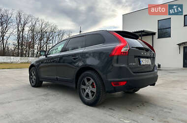 Внедорожник / Кроссовер Volvo XC60 2011 в 