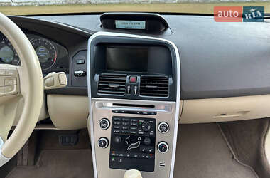 Внедорожник / Кроссовер Volvo XC60 2011 в 