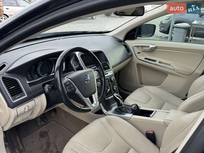 Внедорожник / Кроссовер Volvo XC60 2014 в Тернополе