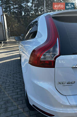 Внедорожник / Кроссовер Volvo XC60 2015 в Новояворовске