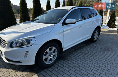 Внедорожник / Кроссовер Volvo XC60 2015 в Новояворовске