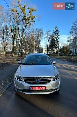 Внедорожник / Кроссовер Volvo XC60 2015 в Черновцах