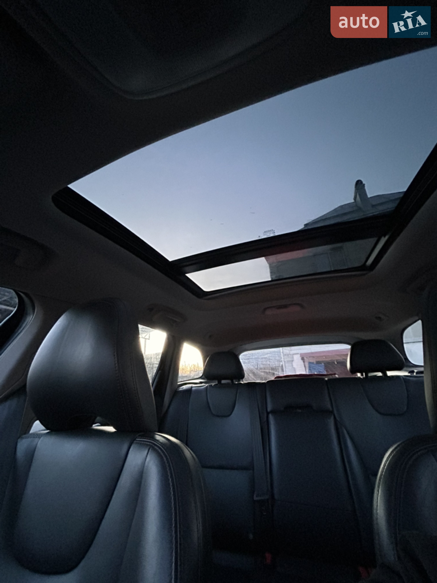 2017 Volvo XC60 - мініатюра 8