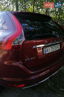 Внедорожник / Кроссовер Volvo XC60 2015 в 