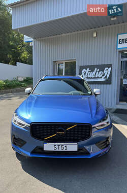 Внедорожник / Кроссовер Volvo XC60 2017 в 