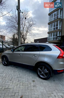 Позашляховик / Кросовер Volvo XC60 2010 в Калуші